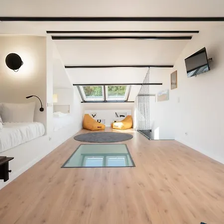 Serralves 1048 Luxury Villa
