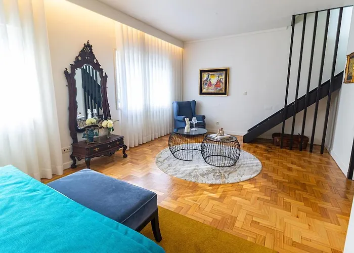 Villa Serralves 1048 Luxury *